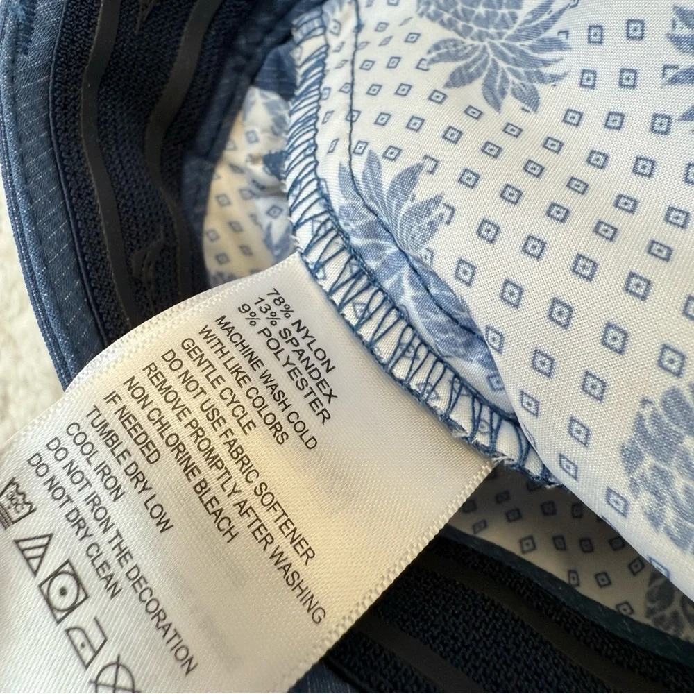 NEW Tommy Bahama Shorts Mens 32 x 6 Sun Shelter Golf Beach Light Blue Bottoms